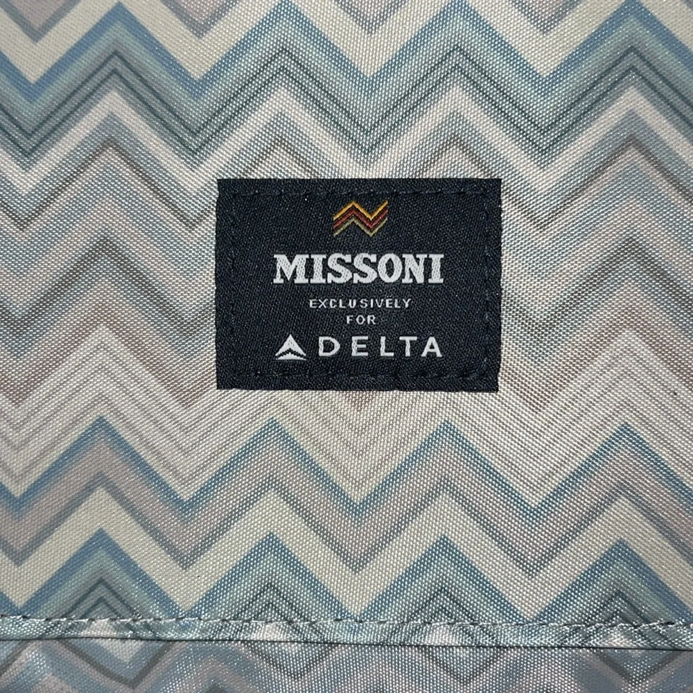 NWOT Missoni Dark Blue Chevron Patterned Travel Bag Toiletries Case
